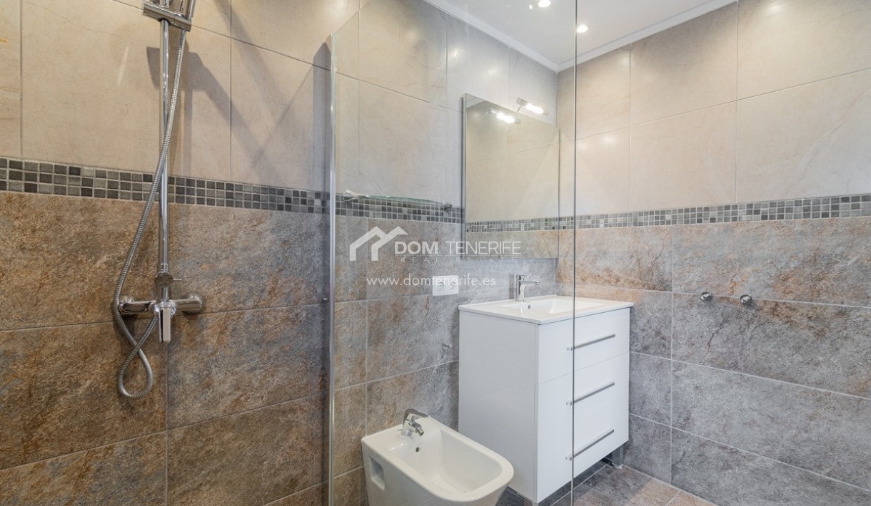 Sale - Townhouse -
Adeje - San Eugenio Alto