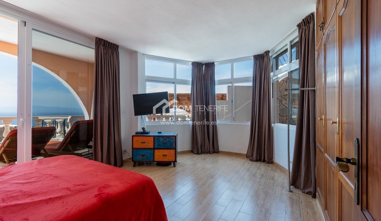 Sale - Townhouse -
Adeje - San Eugenio Alto