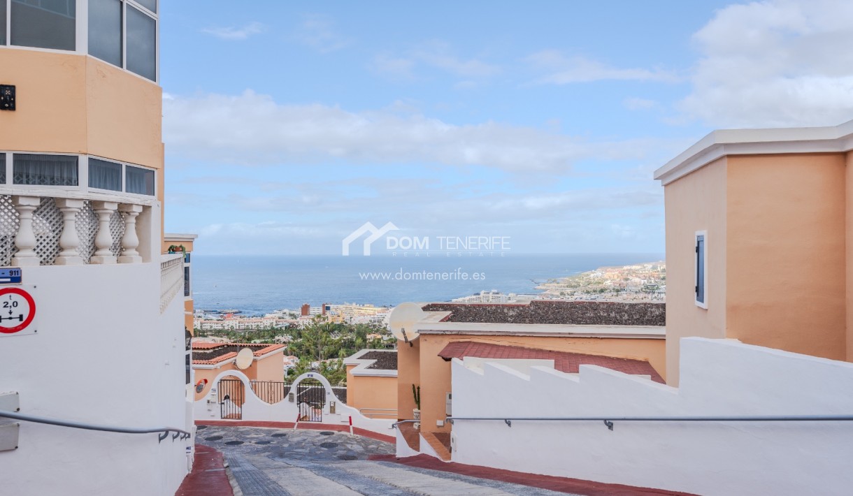 Sale - Townhouse -
Adeje - San Eugenio Alto