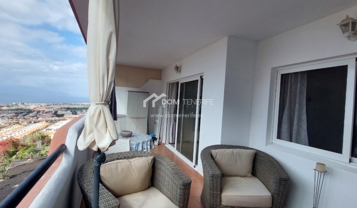 Revente - Plat -
Adeje - Roque del Conde