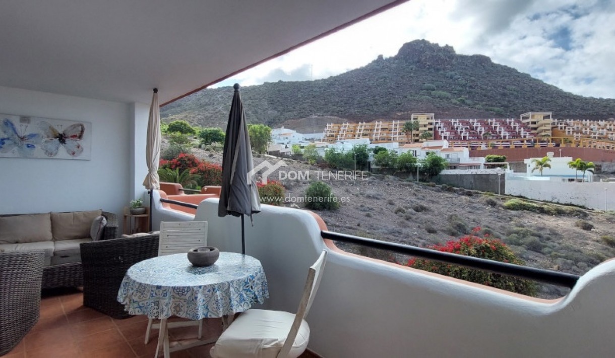 Revente - Plat -
Adeje - Roque del Conde