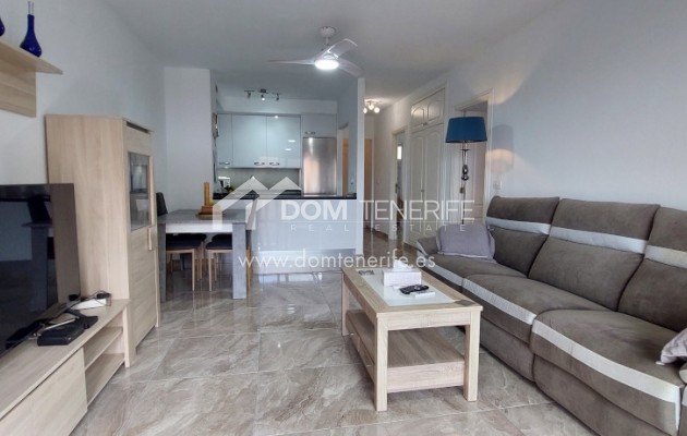 Revente - Plat -
Adeje - Roque del Conde