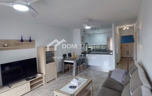 Revente - Plat -
Adeje - Roque del Conde