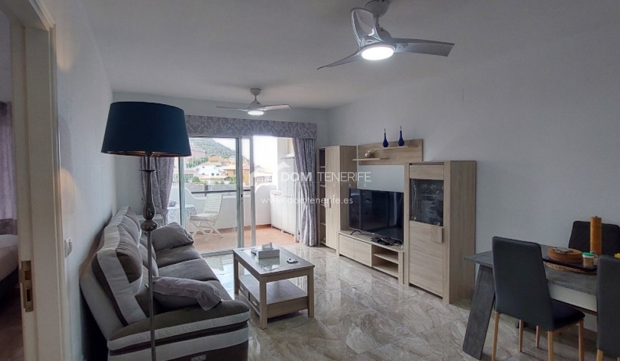 Revente - Plat -
Adeje - Roque del Conde