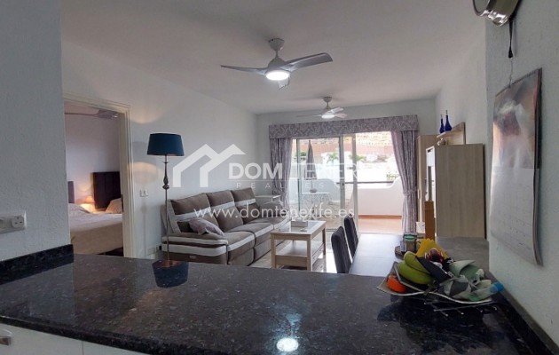 Revente - Plat -
Adeje - Roque del Conde