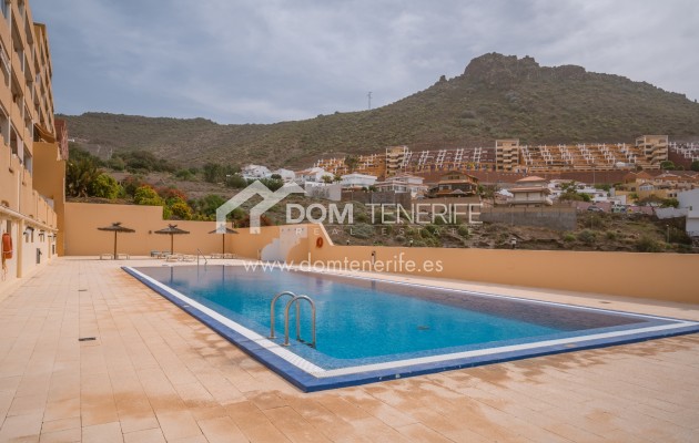 Revente - Plat -
Adeje - Roque del Conde