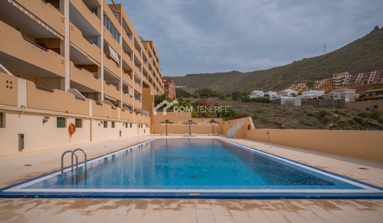 Revente - Plat -
Adeje - Roque del Conde