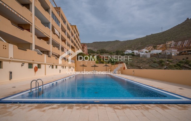 Revente - Plat -
Adeje - Roque del Conde