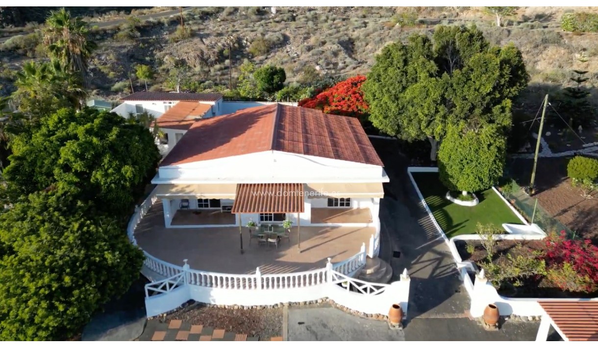 Revente - Maison rustique / terrain rustique -
Guía de Isora  - Piedra Hincada