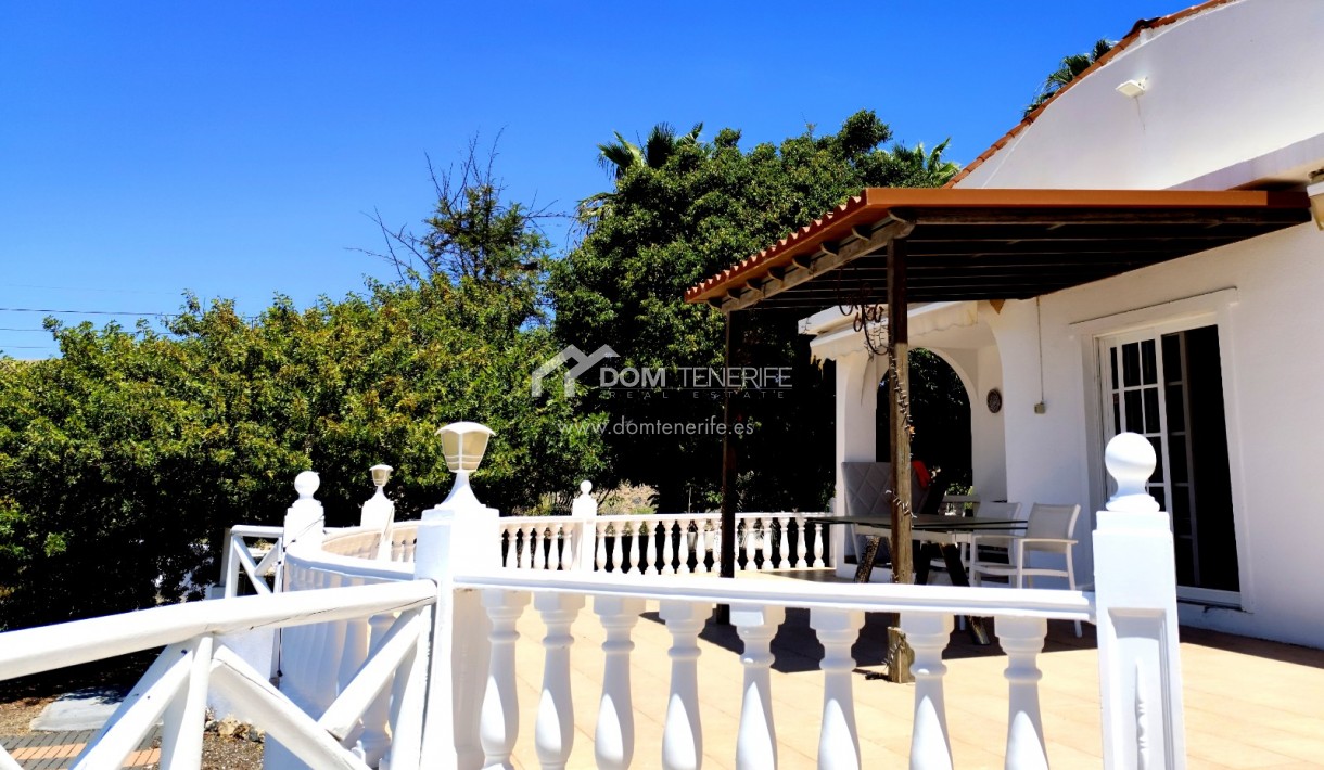 Revente - Maison rustique / terrain rustique -
Guía de Isora  - Piedra Hincada