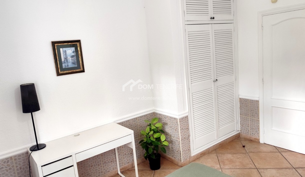 Revente - Maison rustique / terrain rustique -
Guía de Isora  - Piedra Hincada