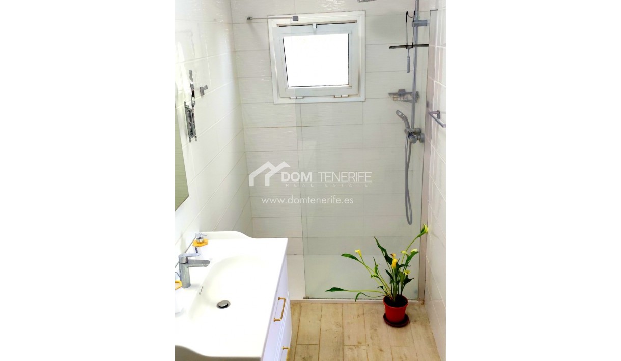 Revente - Maison rustique / terrain rustique -
Guía de Isora  - Piedra Hincada