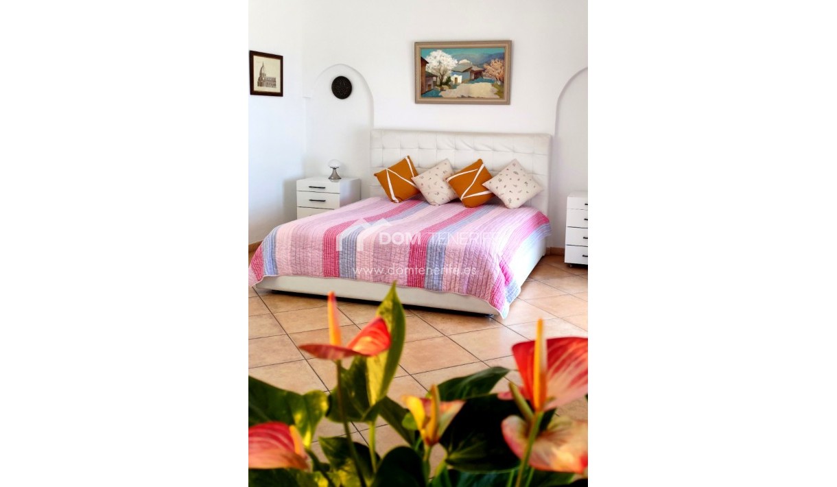 Revente - Maison rustique / terrain rustique -
Guía de Isora  - Piedra Hincada