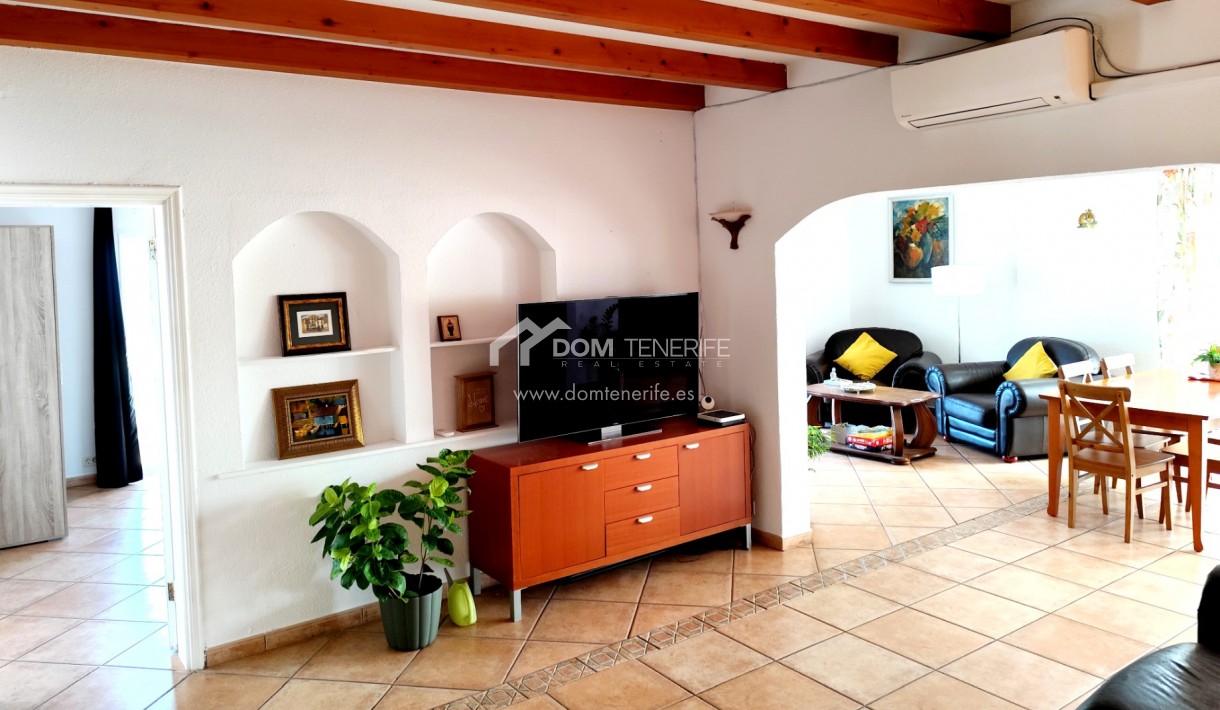 Revente - Maison rustique / terrain rustique -
Guía de Isora  - Piedra Hincada