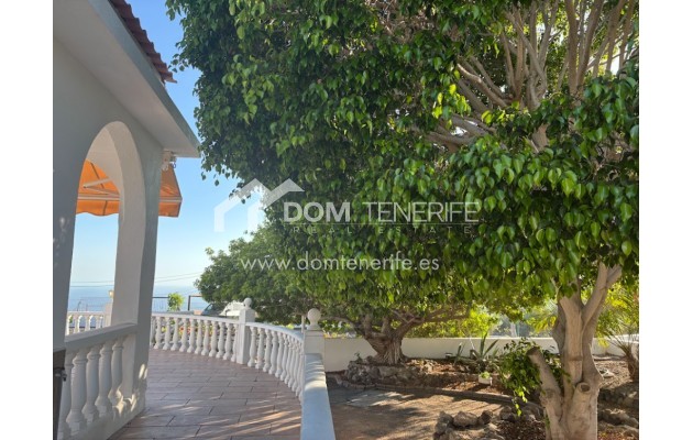 Revente - Maison rustique / terrain rustique -
Guía de Isora  - Piedra Hincada