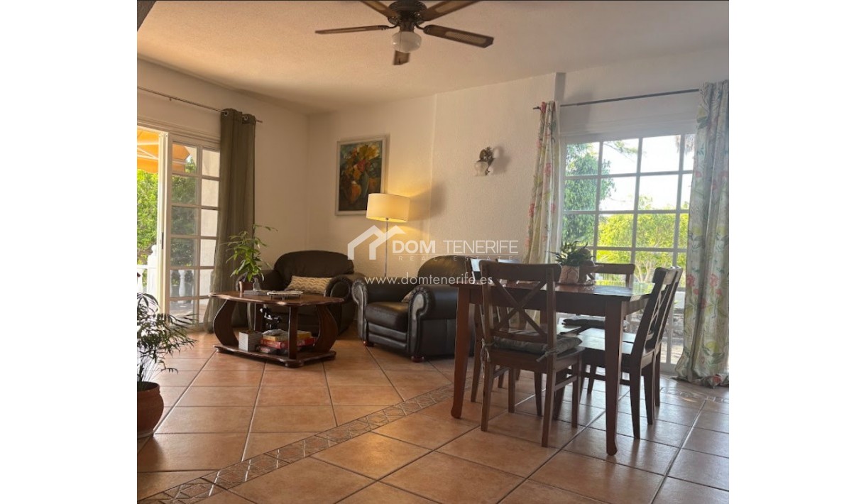 Revente - Maison rustique / terrain rustique -
Guía de Isora  - Piedra Hincada