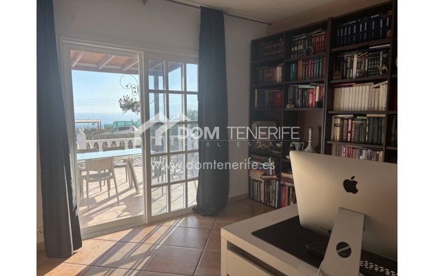 Revente - Maison rustique / terrain rustique -
Guía de Isora  - Piedra Hincada