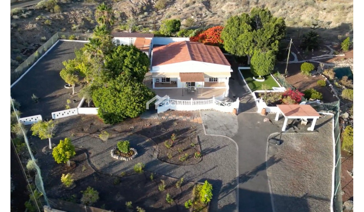 Revente - Maison rustique / terrain rustique -
Guía de Isora  - Piedra Hincada