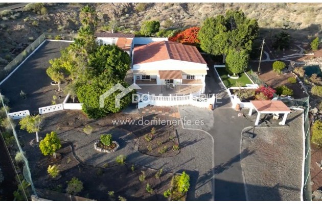 Revente - Maison rustique / terrain rustique -
Guía de Isora  - Piedra Hincada