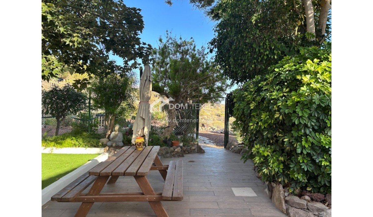 Revente - Maison rustique / terrain rustique -
Guía de Isora  - Piedra Hincada