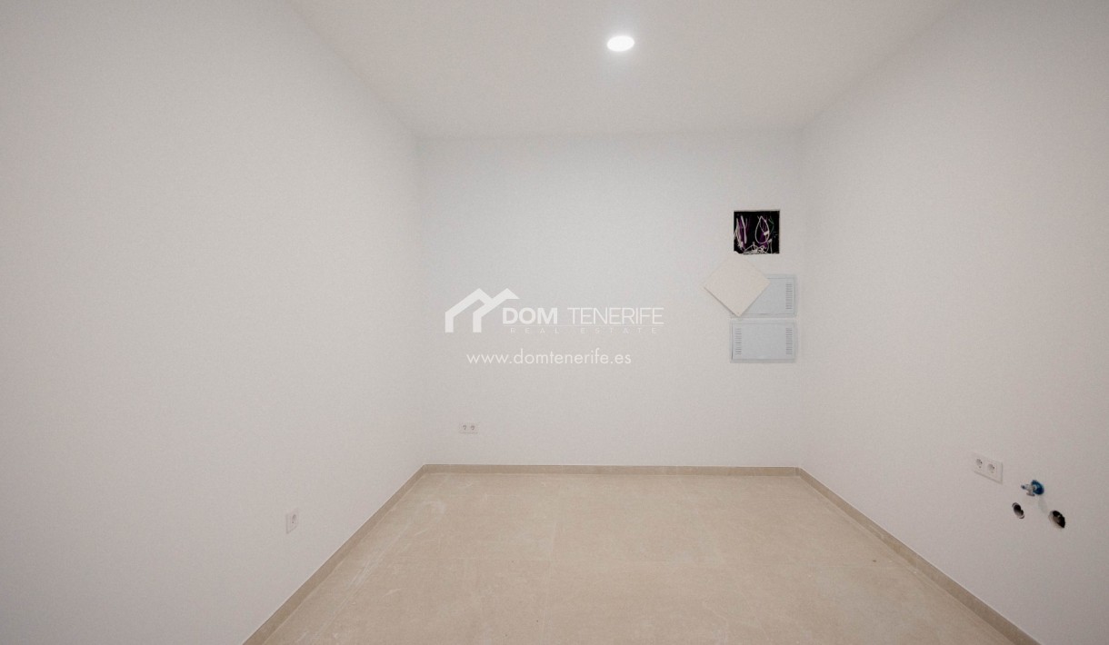 Revente - Villa -
Adeje - San Eugenio Alto