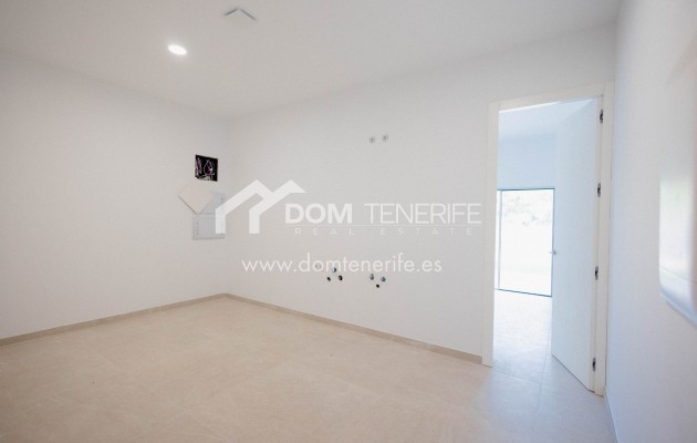 Revente - Villa -
Adeje - San Eugenio Alto