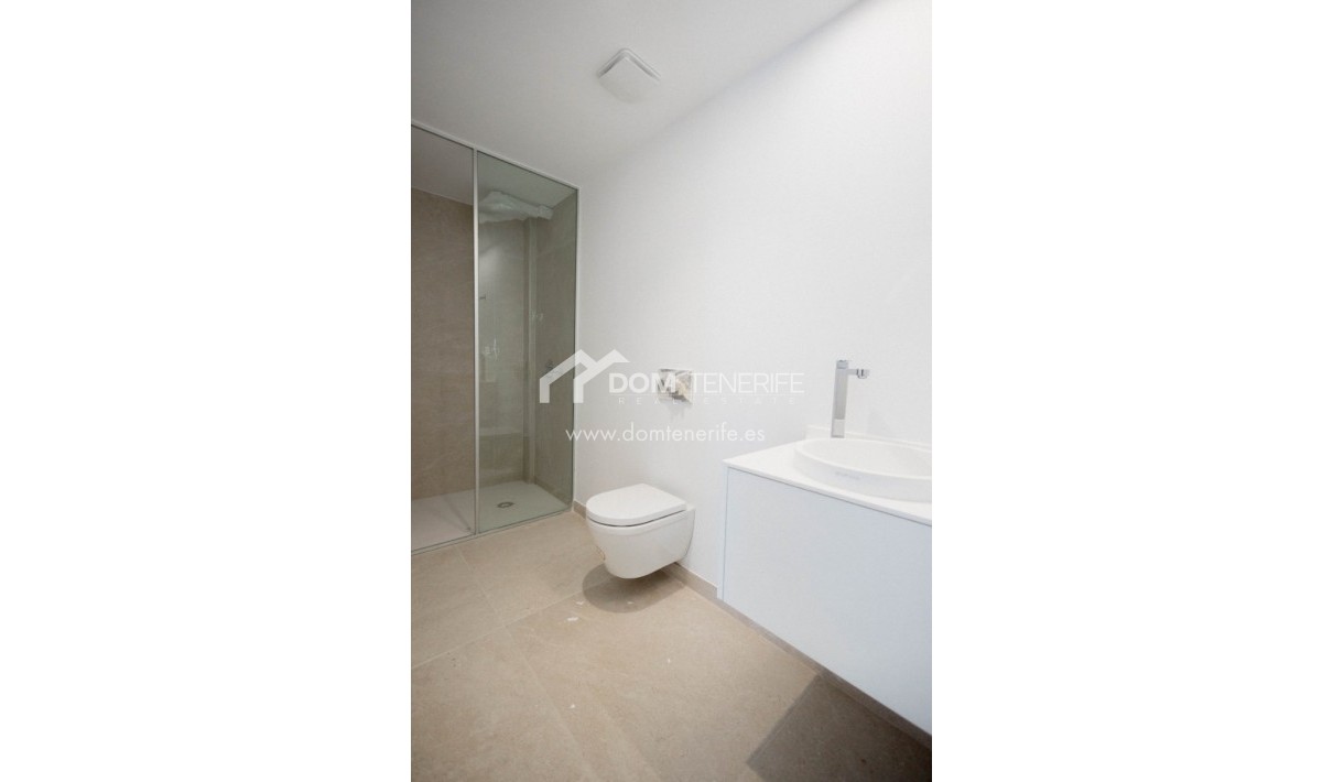 Revente - Villa -
Adeje - San Eugenio Alto