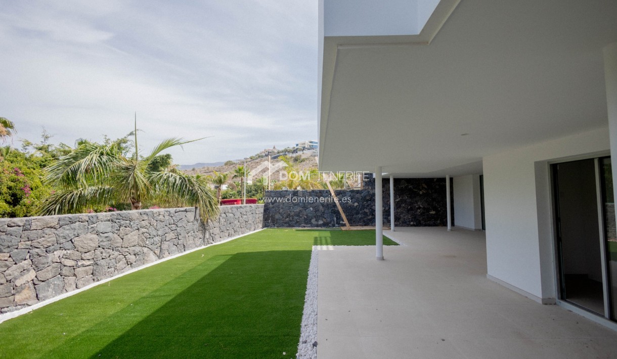 Revente - Villa -
Adeje - San Eugenio Alto