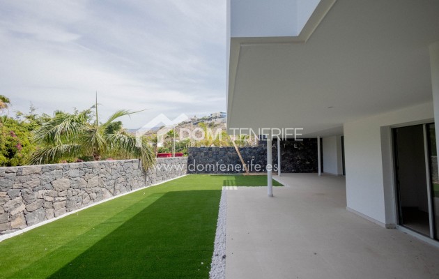 Revente - Villa -
Adeje - San Eugenio Alto