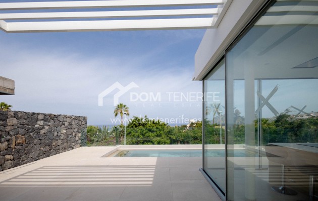 Revente - Villa -
Adeje - San Eugenio Alto
