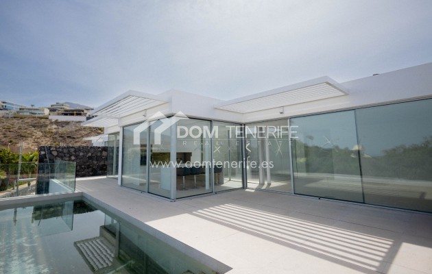 Revente - Villa -
Adeje - San Eugenio Alto