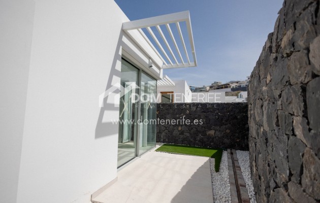 Revente - Villa -
Adeje - San Eugenio Alto