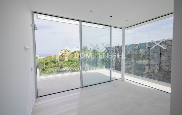Revente - Villa -
Adeje - San Eugenio Alto