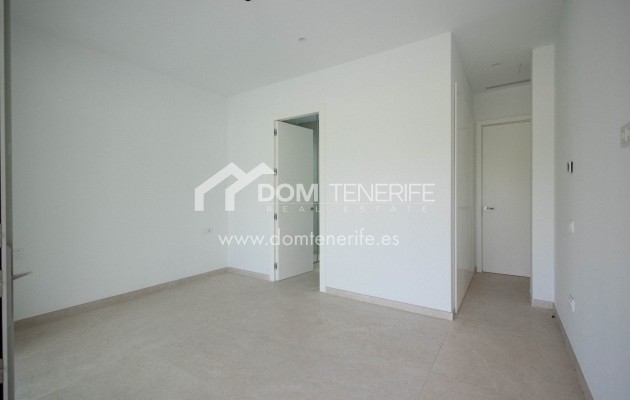 Revente - Villa -
Adeje - San Eugenio Alto