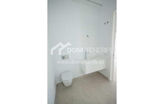 Revente - Villa -
Adeje - San Eugenio Alto