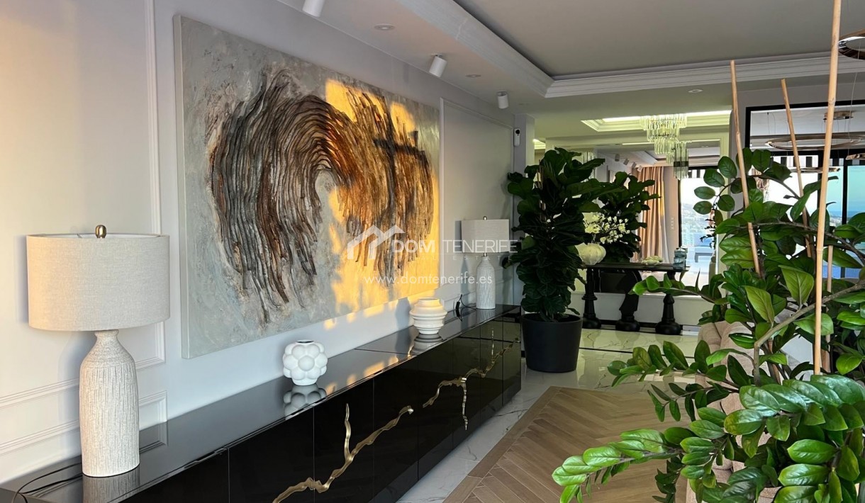 Sale - Villa -
Adeje - San Eugenio Alto