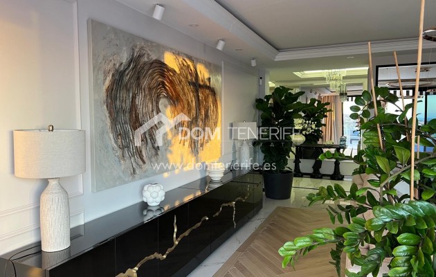 Sale - Villa -
Adeje - San Eugenio Alto