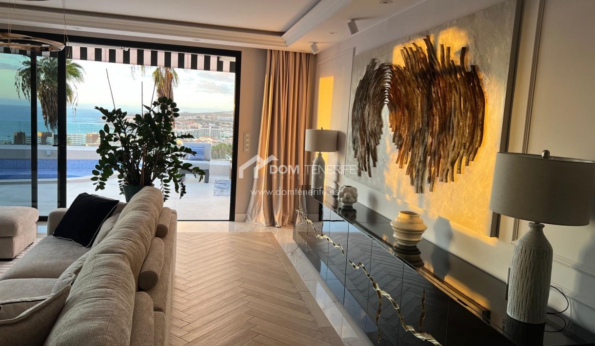 Sale - Villa -
Adeje - San Eugenio Alto