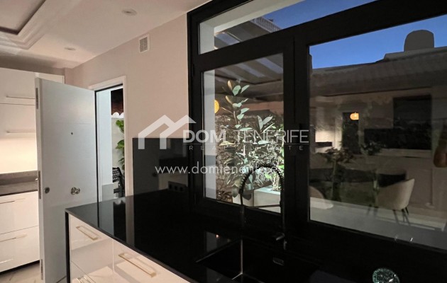 Sale - Villa -
Adeje - San Eugenio Alto