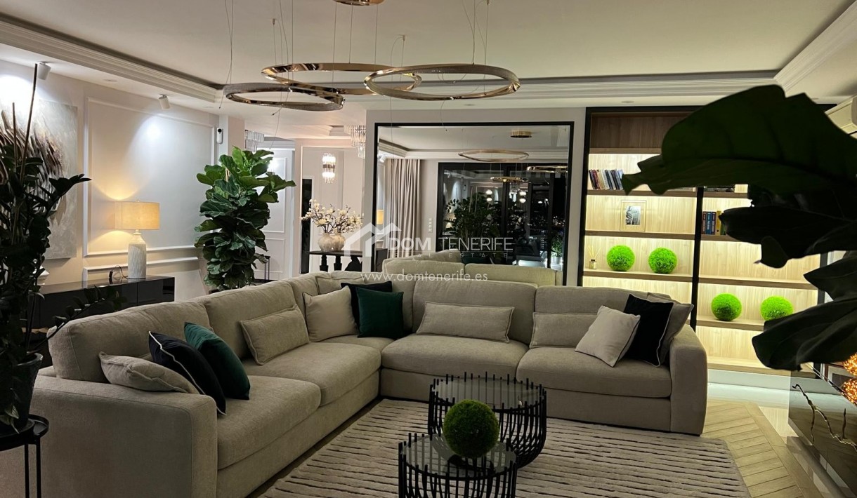 Sale - Villa -
Adeje - San Eugenio Alto