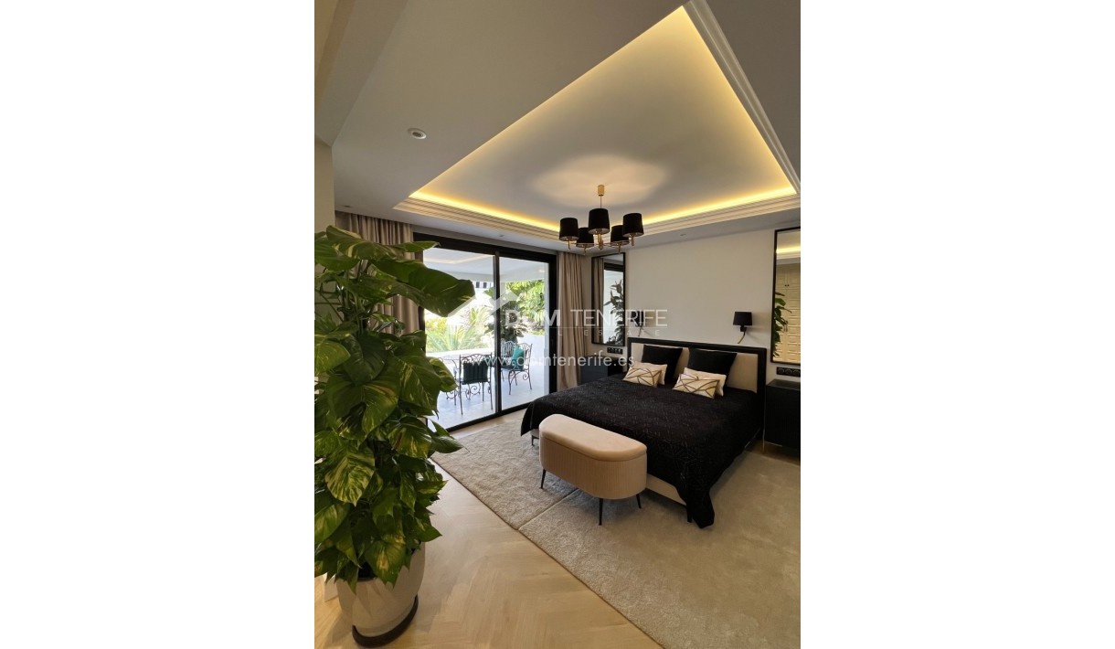 Sale - Villa -
Adeje - San Eugenio Alto