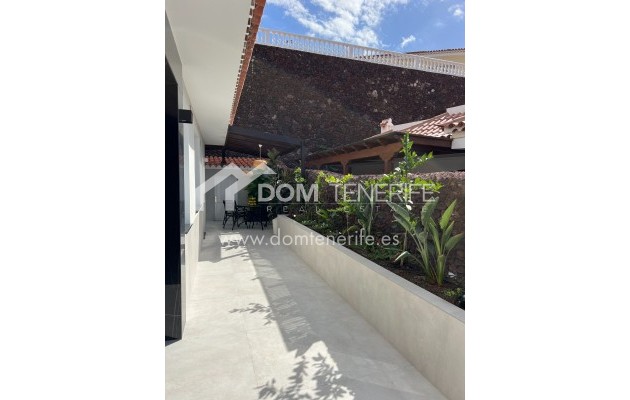 Sale - Villa -
Adeje - San Eugenio Alto