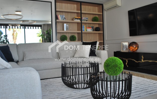 Sale - Villa -
Adeje - San Eugenio Alto