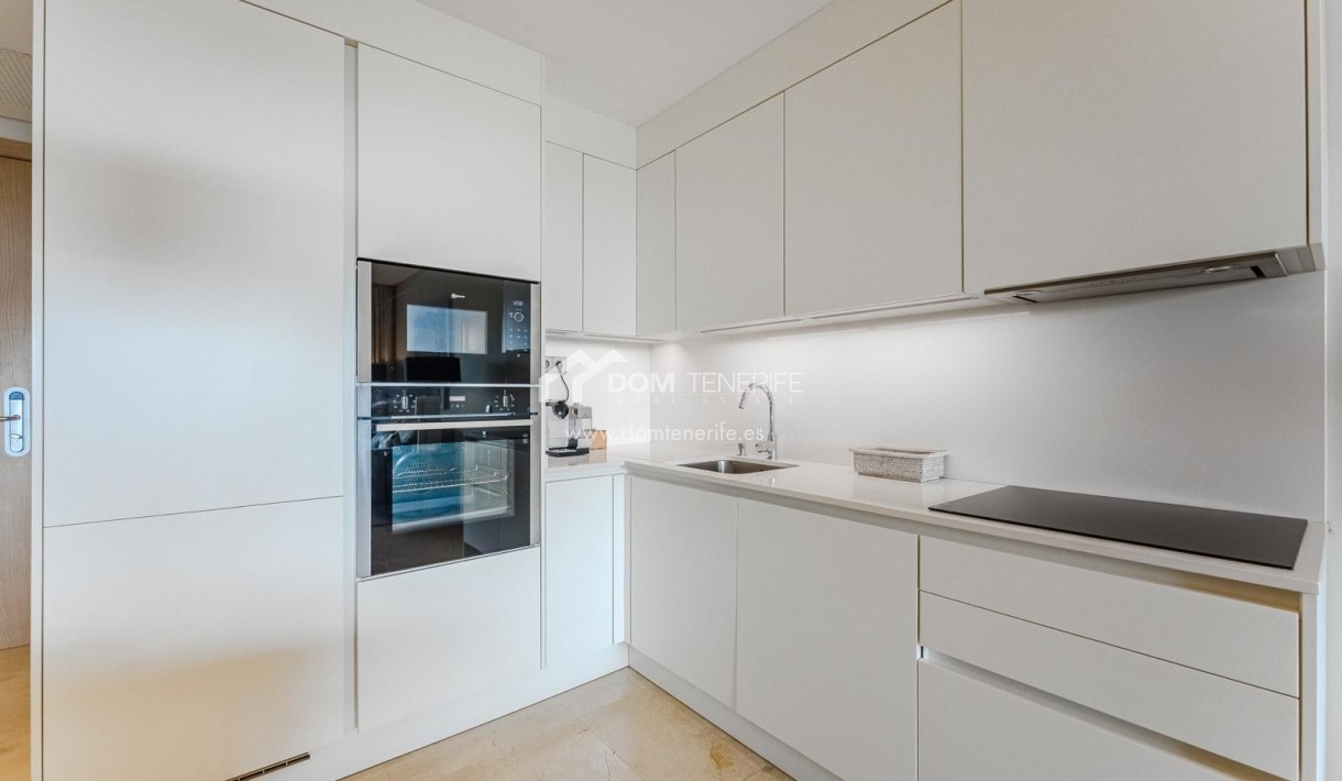 Wiederverkauf - Wohnung -
Guía de Isora  - Abama