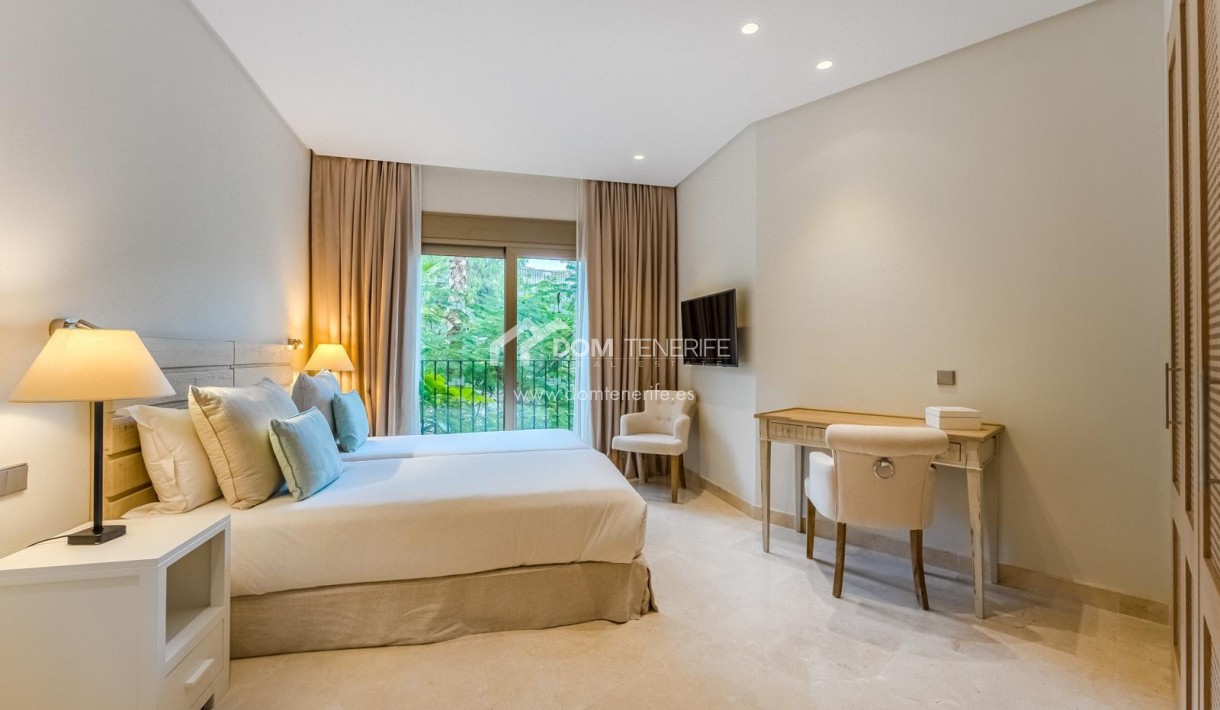 Wiederverkauf - Wohnung -
Guía de Isora  - Abama