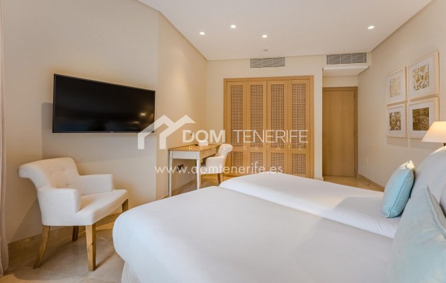 Wiederverkauf - Wohnung -
Guía de Isora  - Abama