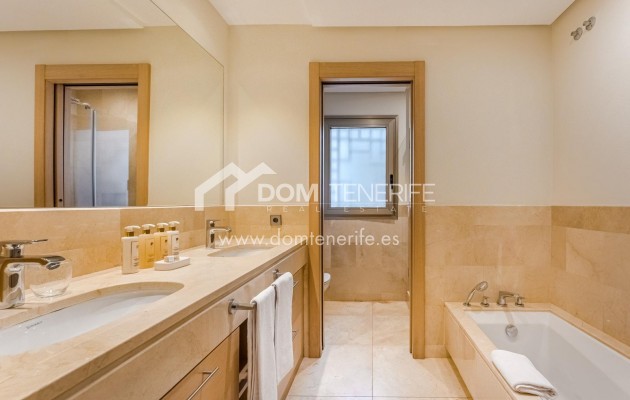 Wiederverkauf - Wohnung -
Guía de Isora  - Abama