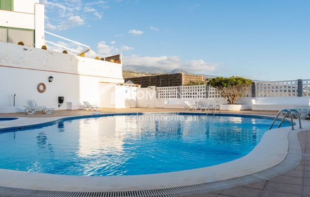 Продажа - Апартамент -
Гия де Исора - Плайя Ла Арена