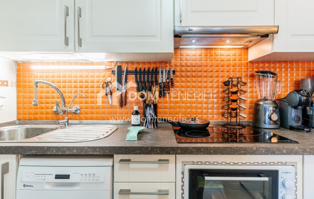 Продажа - Апартамент -
Гия де Исора - Плайя Ла Арена