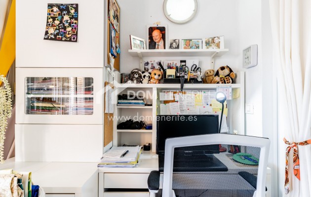 Продажа - Апартамент -
Гия де Исора - Плайя Ла Арена